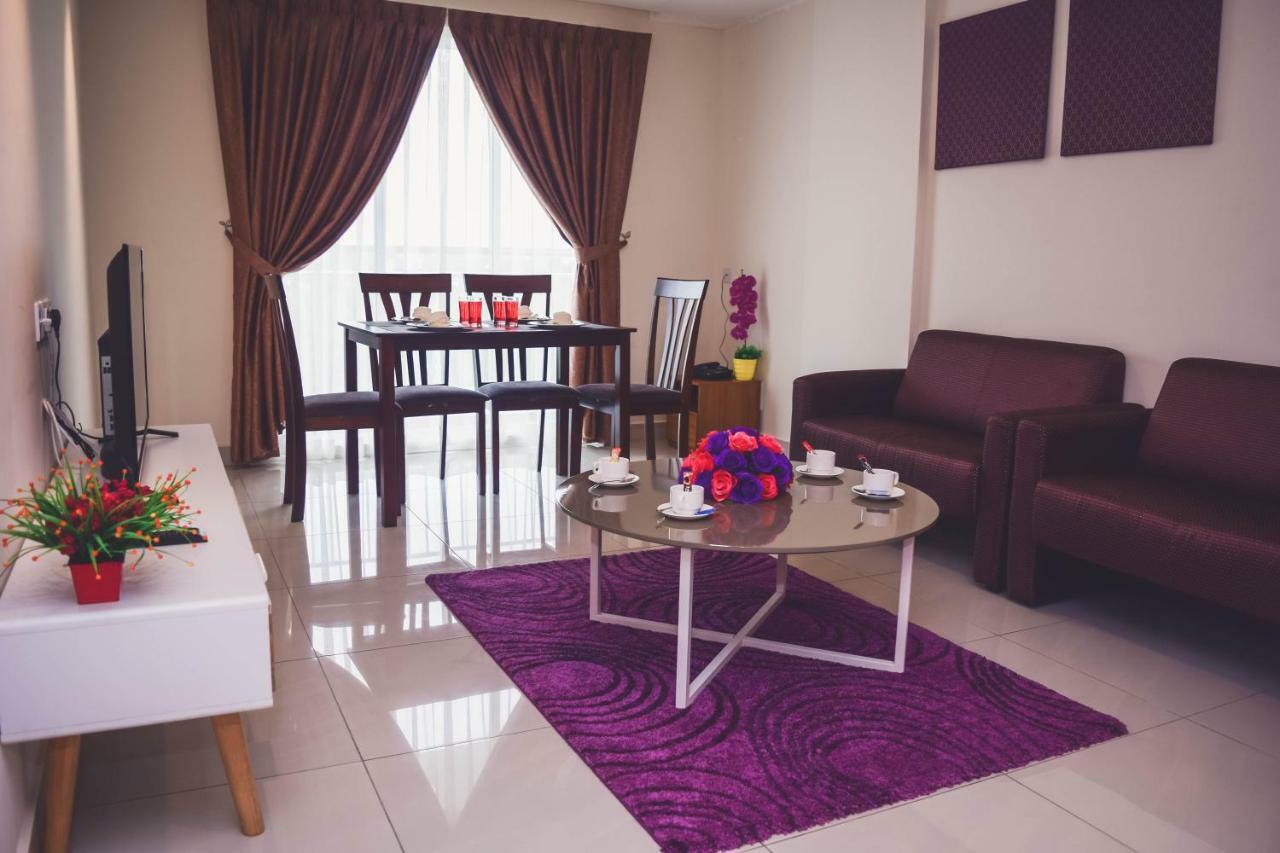 Aman Hills Hotel Kampong Timbunan Dış mekan fotoğraf
