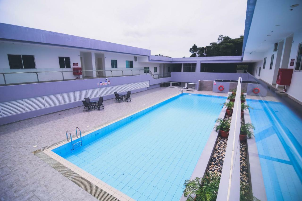 Aman Hills Hotel Kampong Timbunan Dış mekan fotoğraf