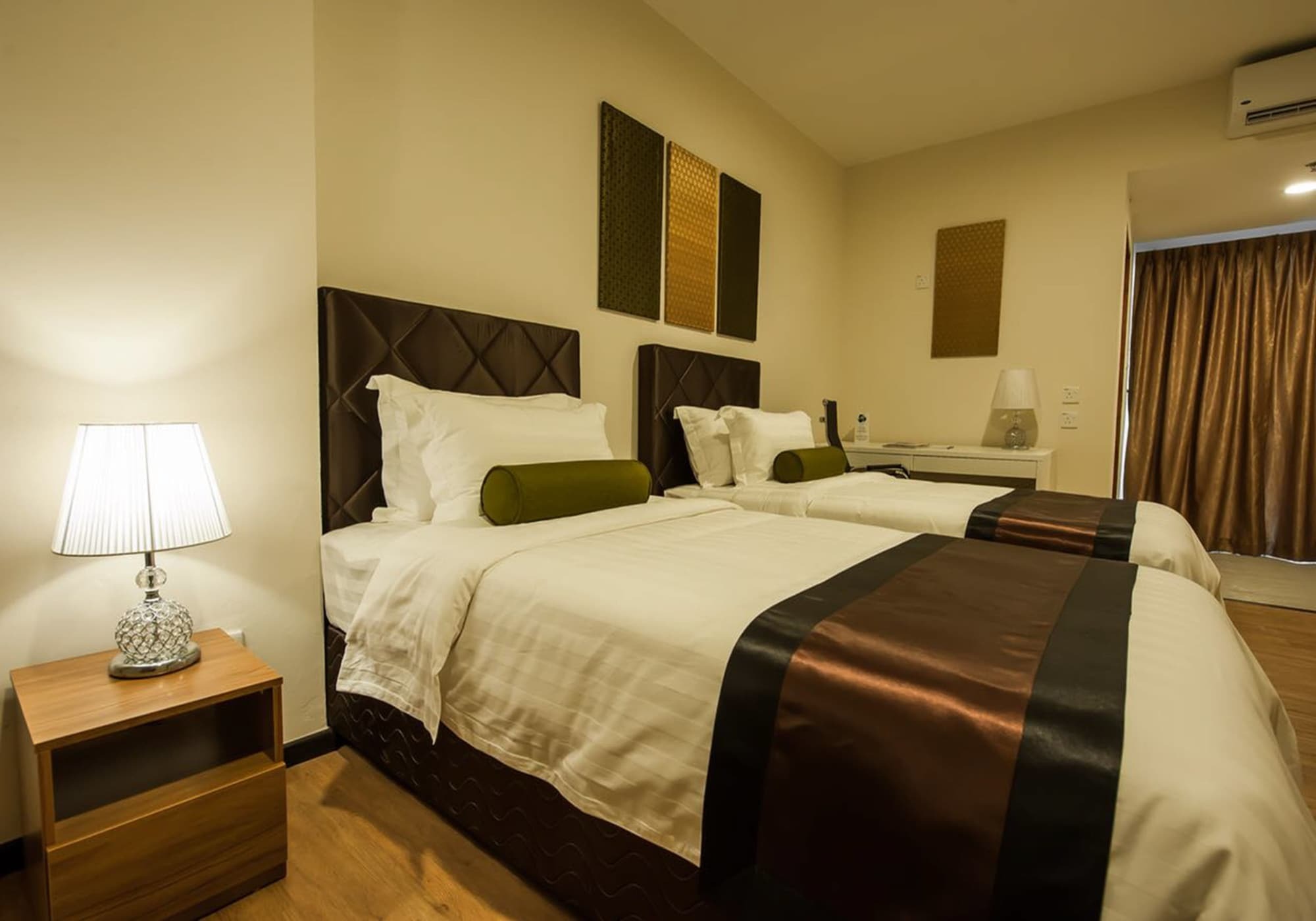Aman Hills Hotel Kampong Timbunan Dış mekan fotoğraf